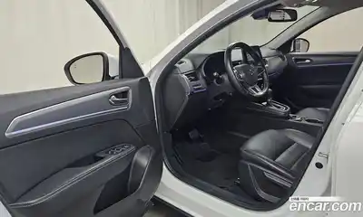 Renault XM3 2023 1.6 Автомат в Москве № 182859, миниатюра 5