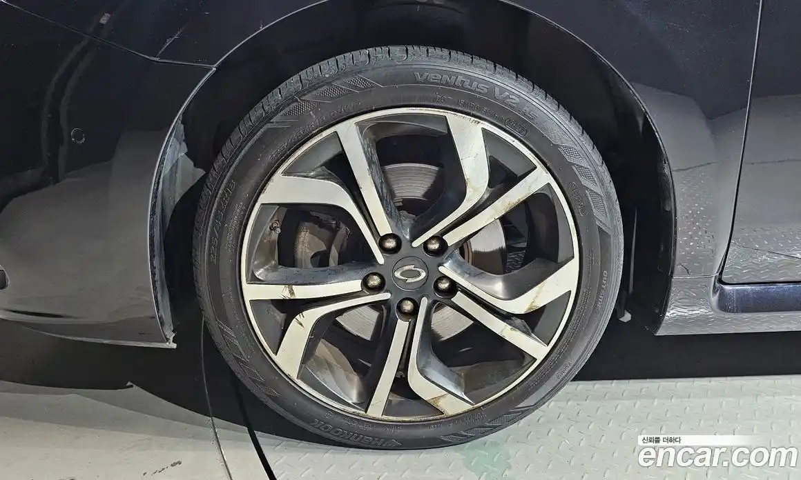 Renault SM7 2015 2.5 Автомат в Москве № 184724, фото 17