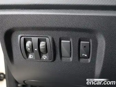 Renault QM3 2015 1.5 Автомат в Москве № 186310, миниатюра 12