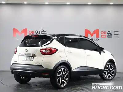 Renault QM3 2015 1.5 Автомат в Москве № 186310, миниатюра 3