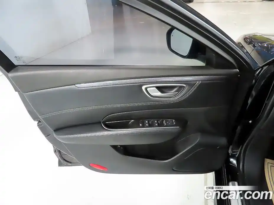 Renault SM6 2016 1.5 Автомат в Москве № 186556, фото 13