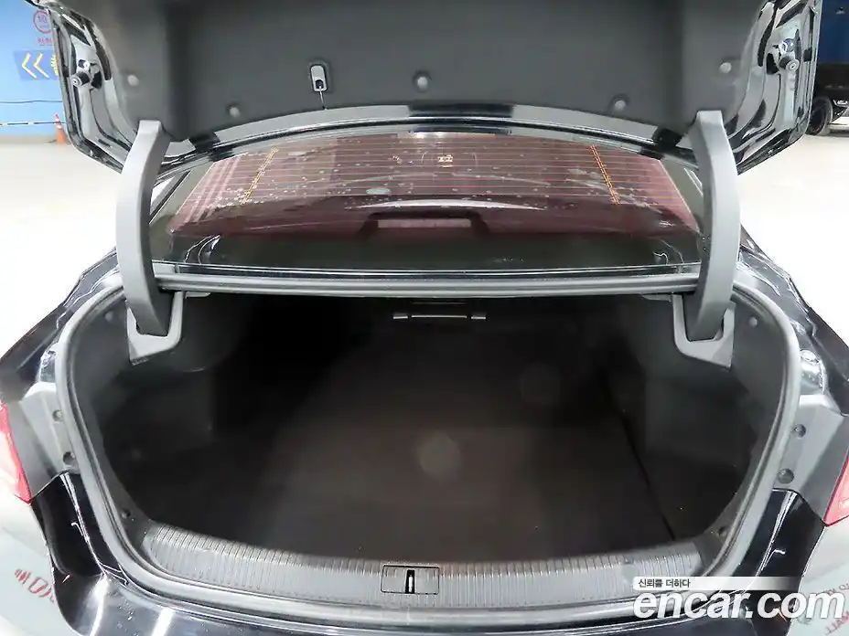 Renault SM6 2016 1.5 Автомат в Москве № 186556, фото 17