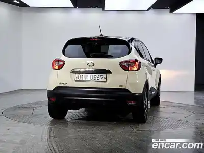 Renault QM3 2015 1.5 Автомат в Москве № 186707, миниатюра 3