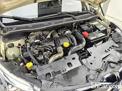 Renault QM3 2015 1.5 Автомат в Москве № 186707, миниатюра 6