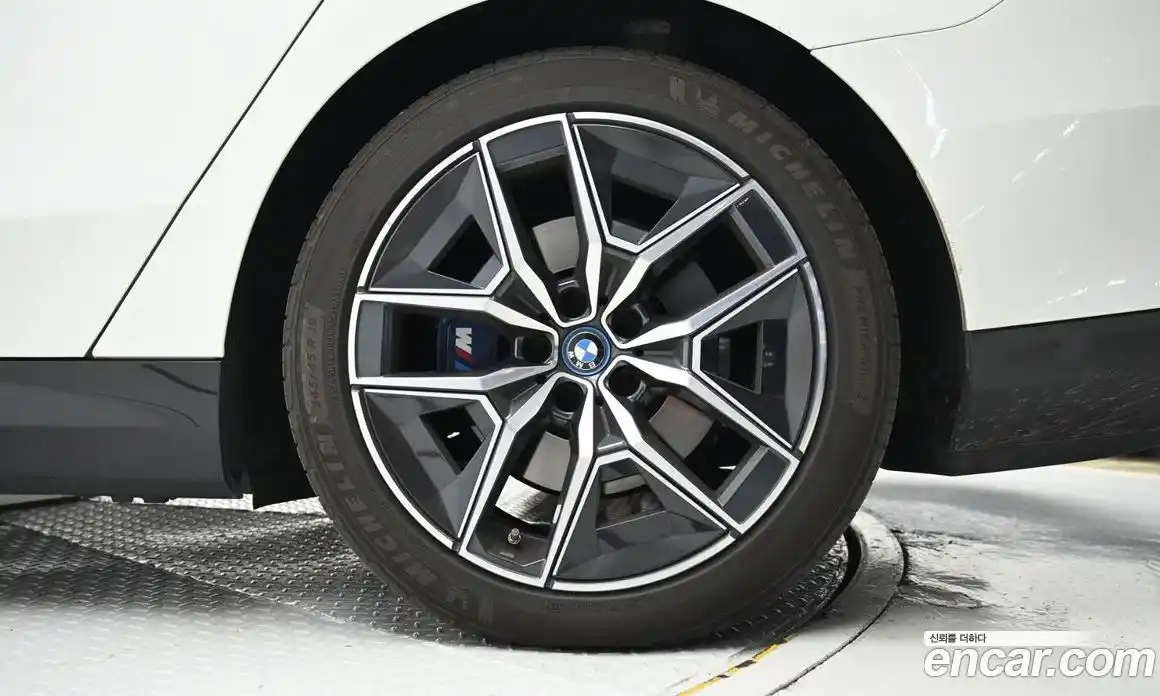 BMW i5 2024 0.2 Автомат в Москве № 189619, фото 5