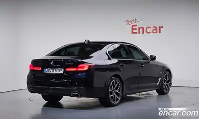 BMW 5-Series, 2022