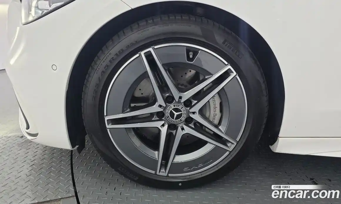 Mercedes-Benz C-Class 2025 2.0 Автомат в Москве № 193712, фото 5