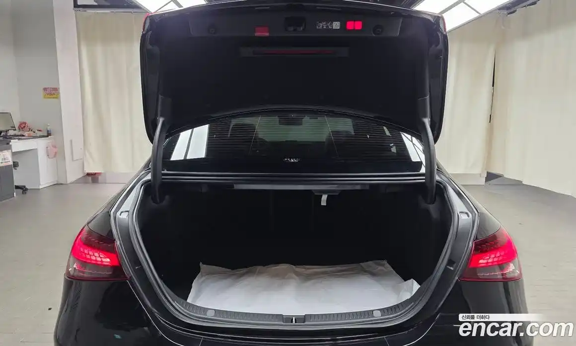 Mercedes-Benz E-Class 2023 2.0 Автомат в Москве № 193945, фото 11