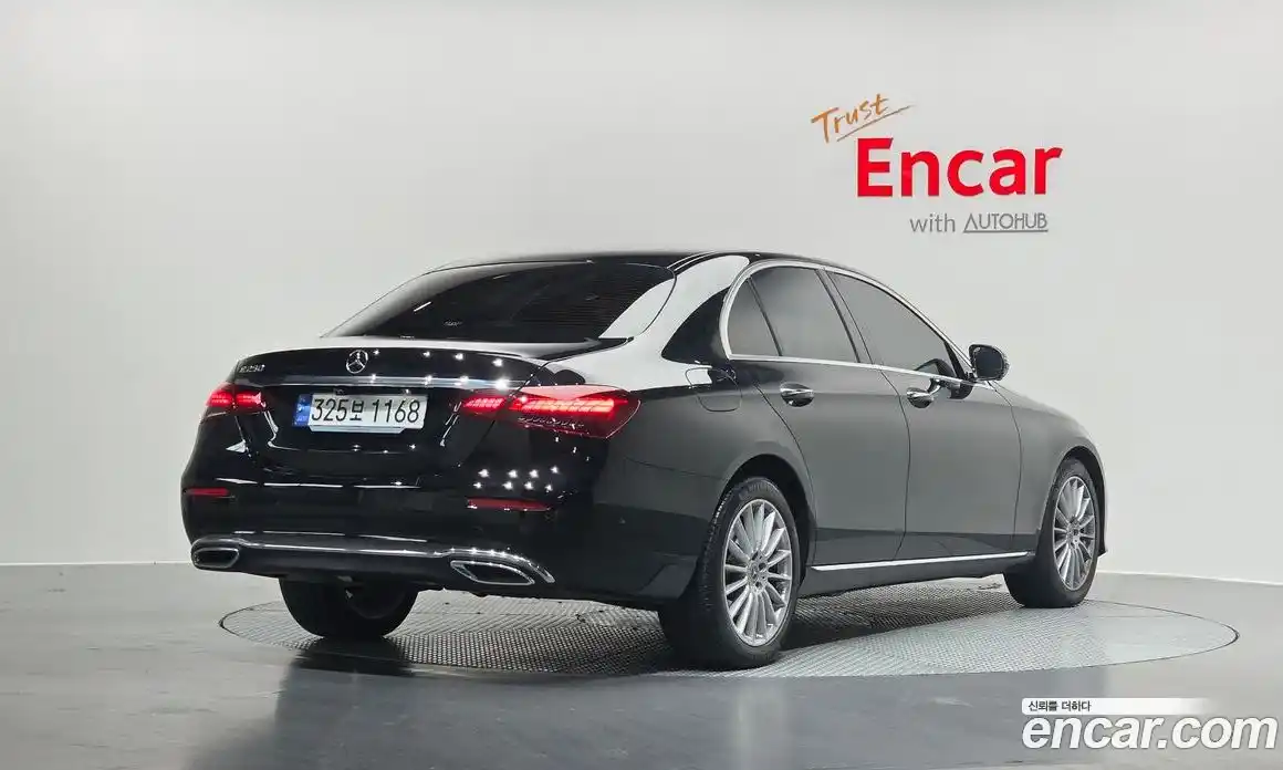 Mercedes-Benz E-Class 2023 2.0 Автомат в Москве № 193945, фото 12