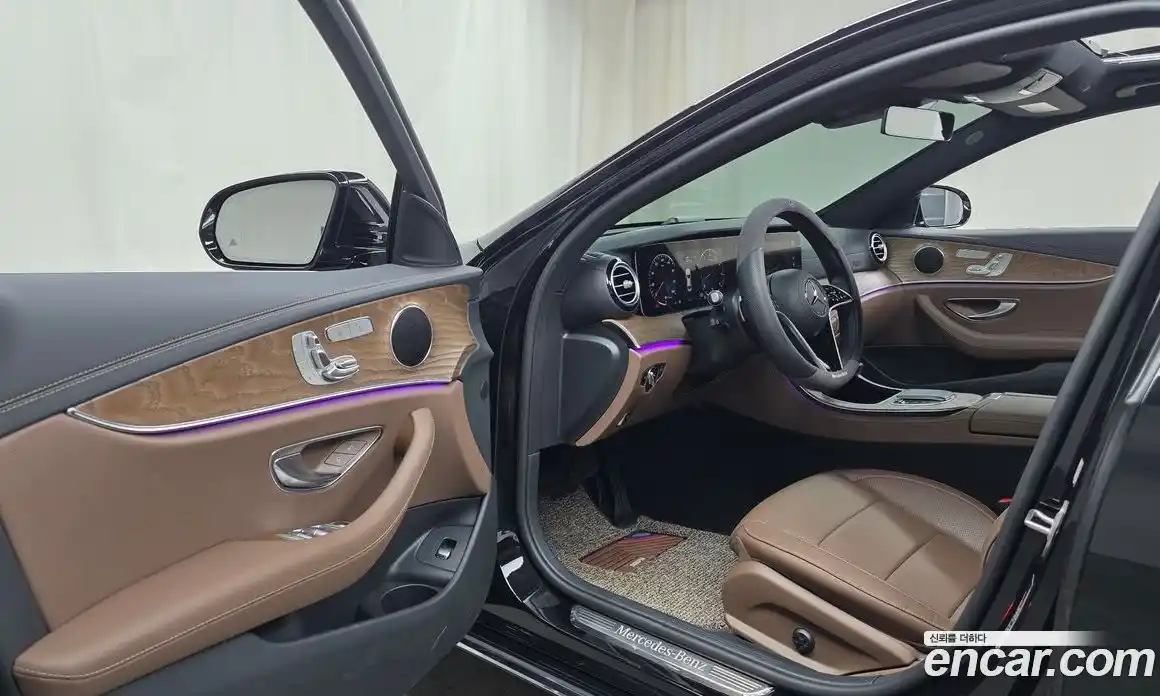 Mercedes-Benz E-Class 2023 2.0 Автомат в Москве № 193945, фото 16