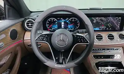 Mercedes-Benz E-Class 2023 2.0 Автомат в Москве № 193945, миниатюра 2