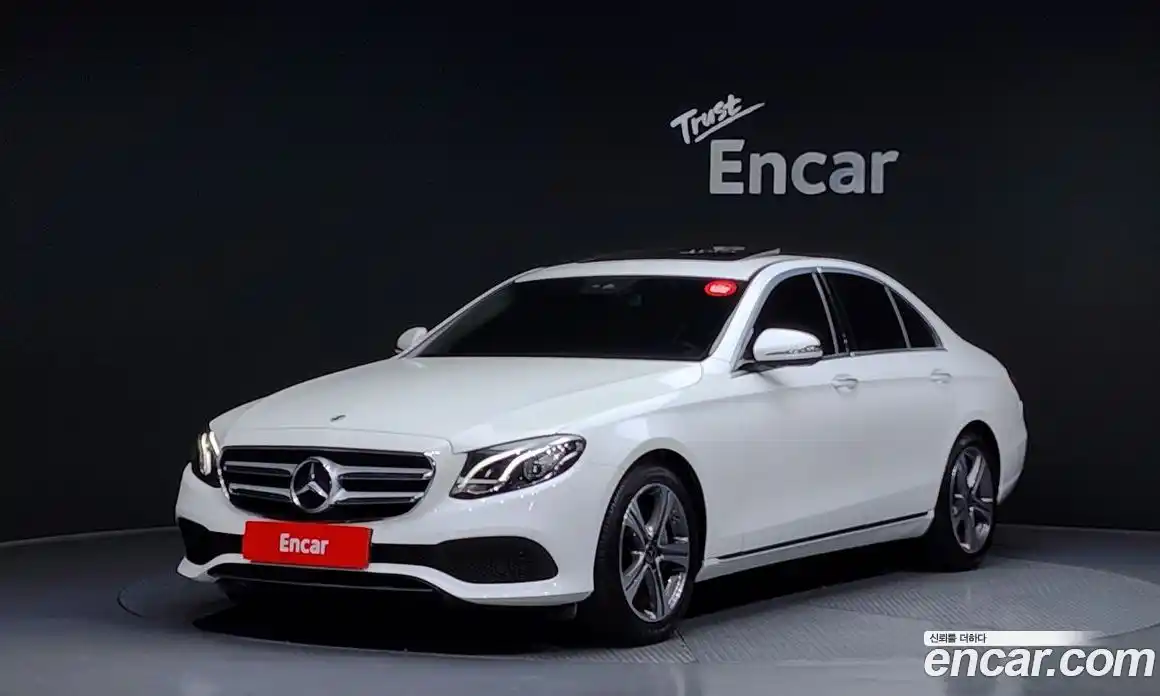 Mercedes-Benz E-Class 2019 2.0 Автомат в Москве № 194024, фото 18