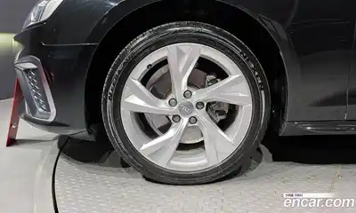 Audi A4 2021 2.0 Автомат в Москве № 195968, миниатюра 5