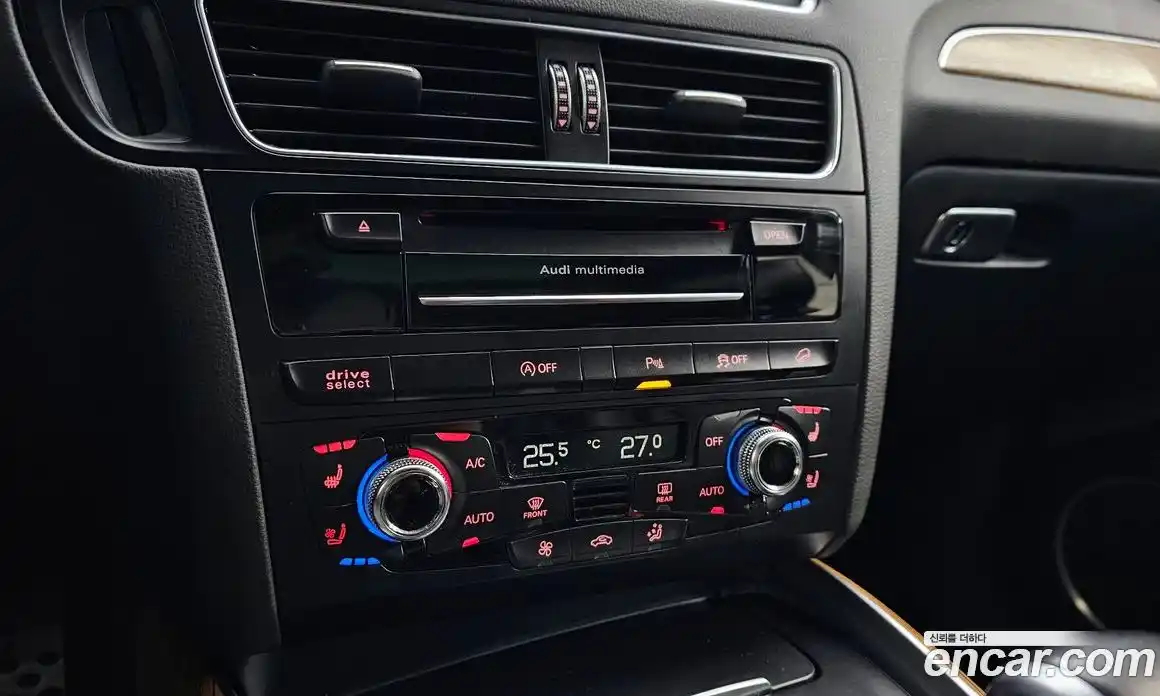 Audi Q5 2015 3.0 Автомат в Москве № 196565, фото 3