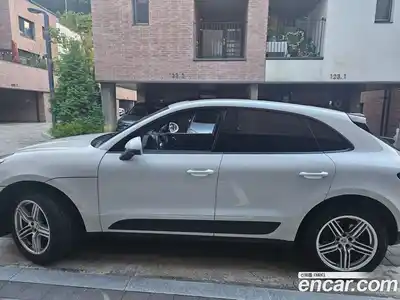 Porsche Macan 2019 2.0 Автомат в Москве № 197935, миниатюра 11