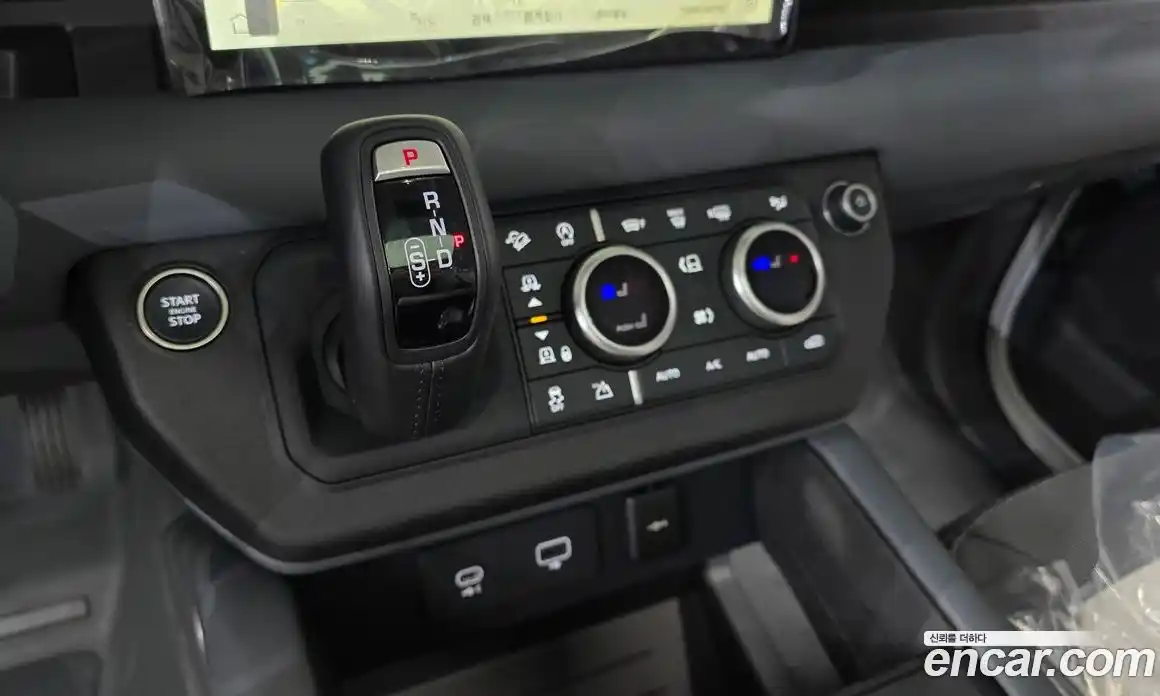 Land Rover Defender 2024 2.0 Автомат в Москве № 198031, фото 11