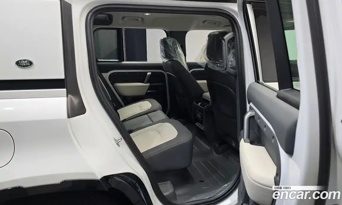 Land Rover Defender 2024 2.0 Автомат в Москве № 198031, фото 5