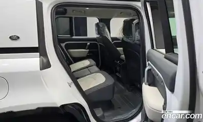 Land Rover Defender 2024 2.0 Автомат в Москве № 198031, миниатюра 5