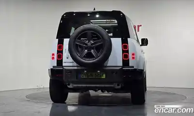 Land Rover Defender 2024 2.0 Автомат в Москве № 198031, миниатюра 7