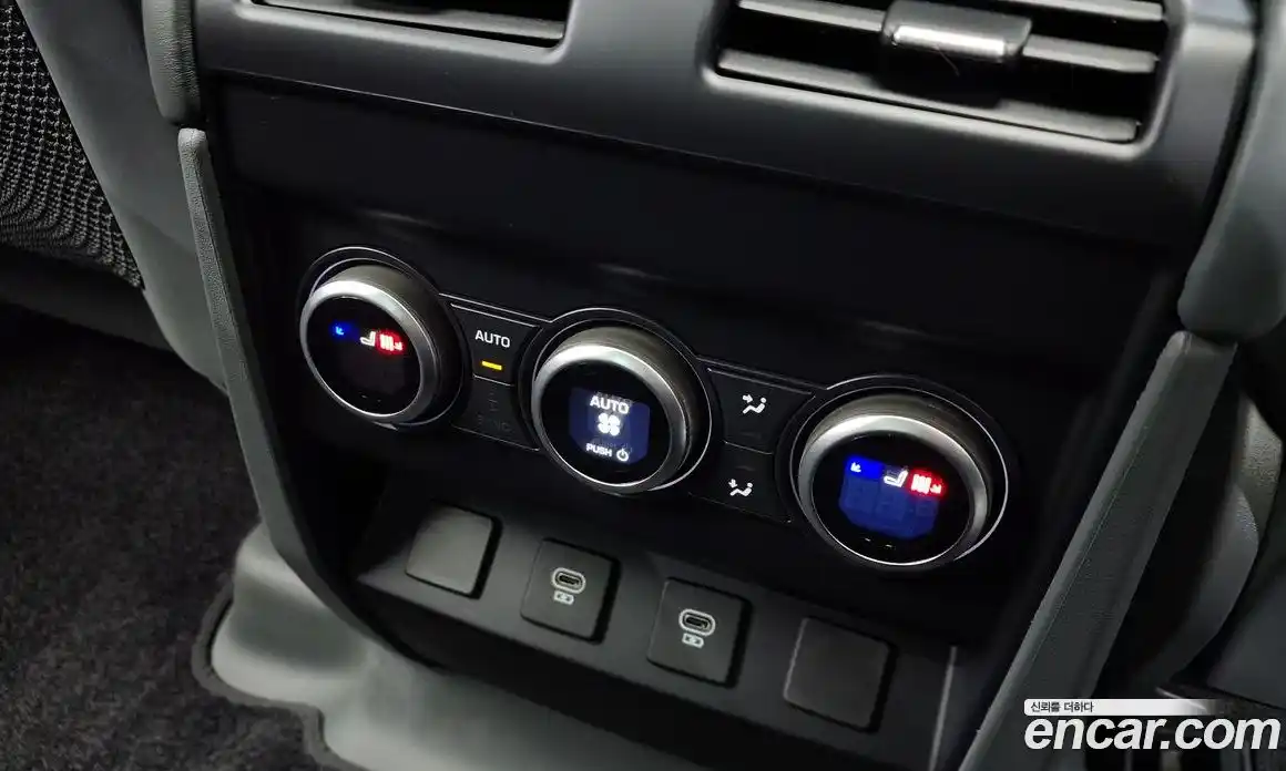 Land Rover Defender 2024 3.0 Автомат в Москве № 198042, фото 5