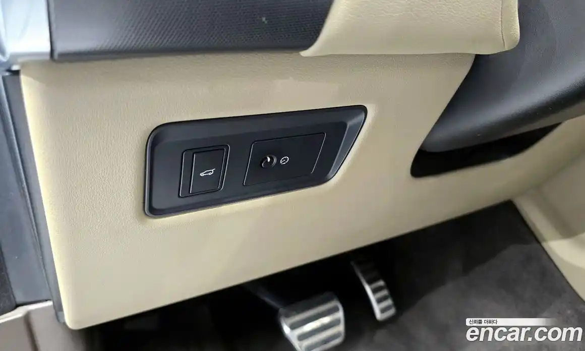 Land Rover Range-Rover Sport 2016 3.0 Автомат в Москве № 198156, фото 4