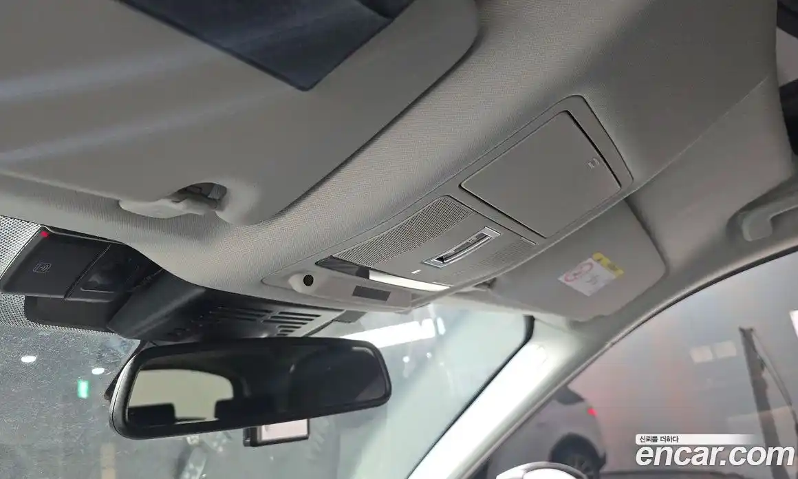 Land Rover Discovery Sport 2016 2.0 Автомат в Москве № 198261, фото 18