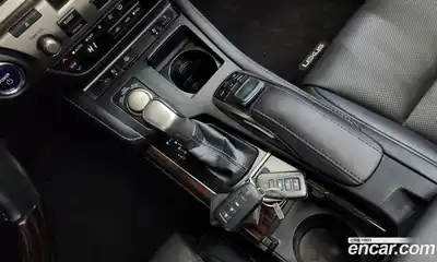 Lexus ES 2017 2.5 Автомат в Москве № 198876, миниатюра 5