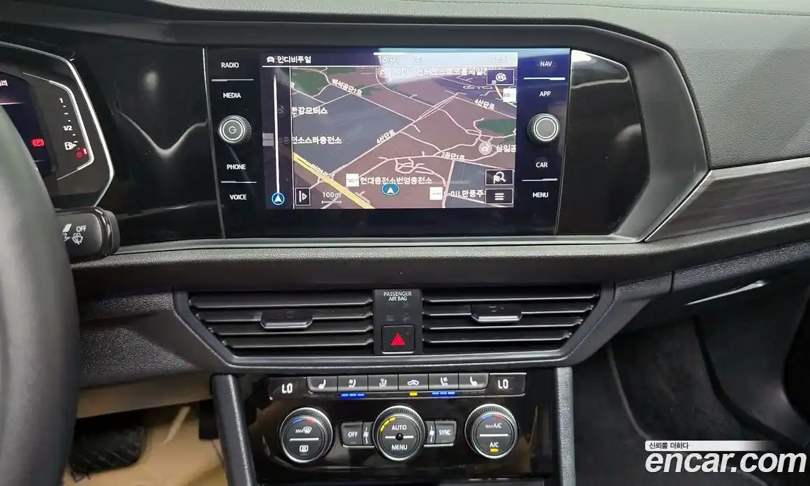 Volkswagen Jetta 2023 1.5 Автомат в Москве № 198936, фото 19