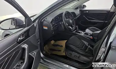 Volkswagen Jetta 2023 1.5 Автомат в Москве № 198936, миниатюра 4