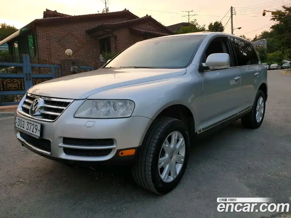 Volkswagen Touareg 2005 4.2 Автомат в Москве № 199349, фото 20