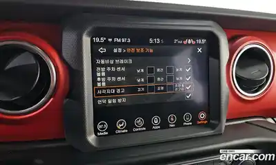 Jeep Gladiator 2022 3.6 Автомат в Москве № 199373, миниатюра 11