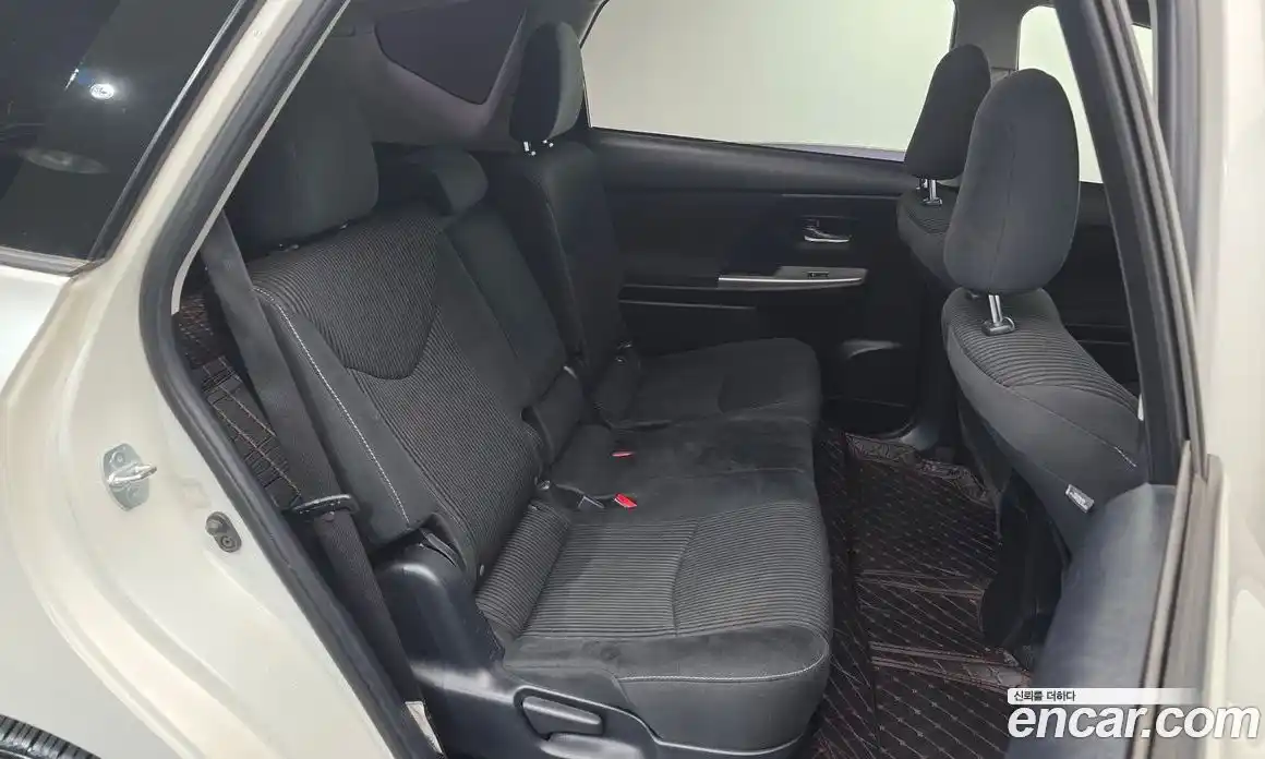 Toyota Prius 2016 1.8 Автомат в Москве № 199625, фото 5