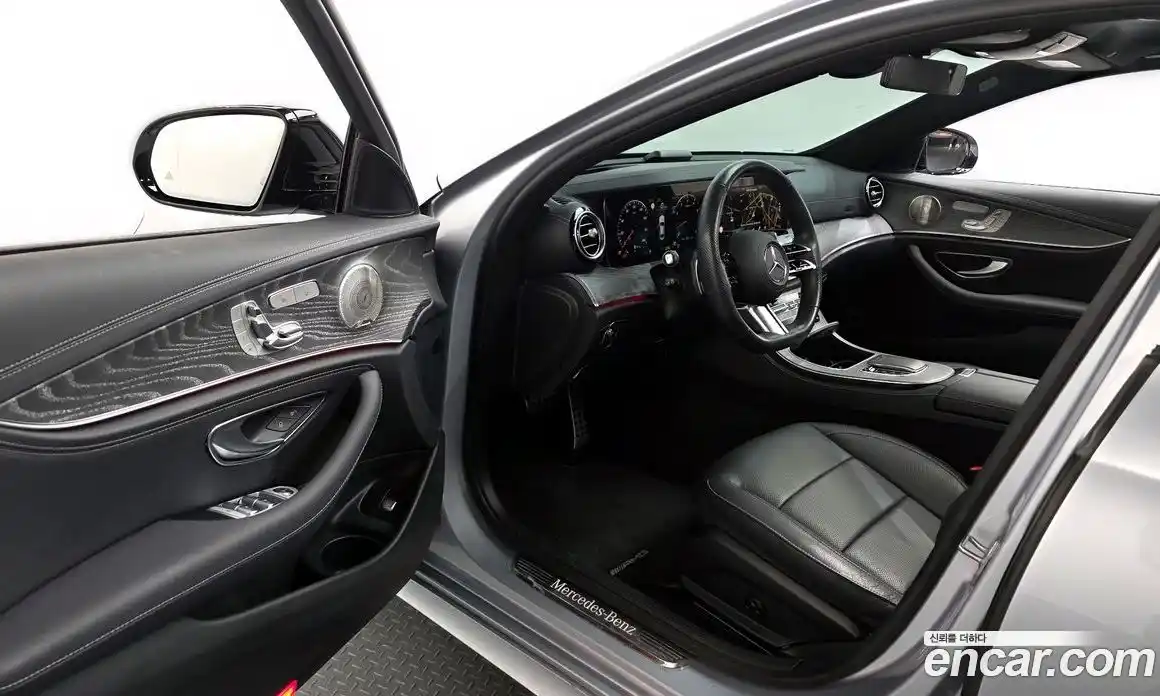 Mercedes-Benz E-Class 2023 2.0 Автомат в Москве № 200381, фото 19