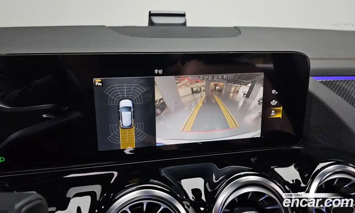 Mercedes-Benz GLA-Class 2023 2.0 Автомат в Москве № 203379, фото 14