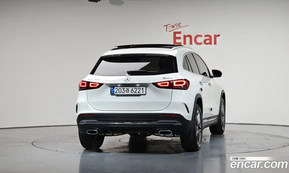 Mercedes-Benz GLA-Class 2023 2.0 Автомат в Москве № 203379, фото 6