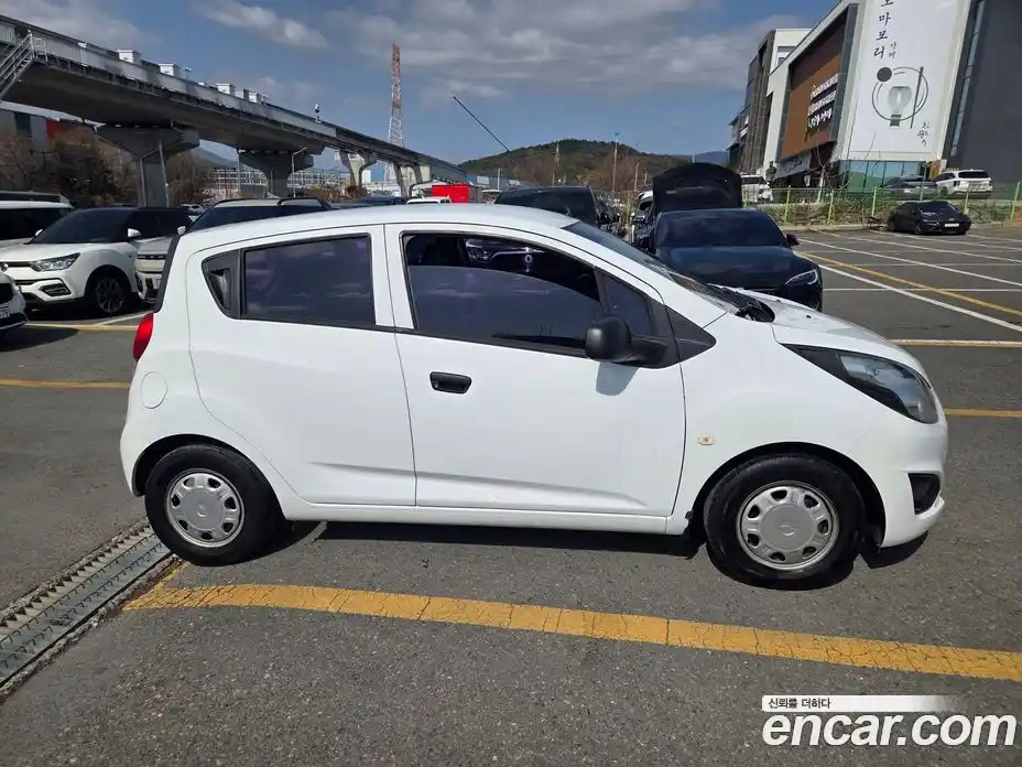 Chevrolet Spark 2015 1.0 Автомат в Москве № 203606, фото 4