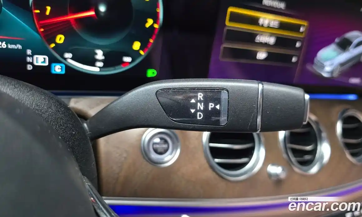 Mercedes-Benz E-Class 2023 2.0 Автомат в Москве № 205505, фото 8