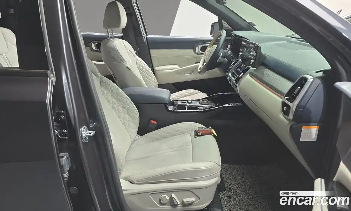 Kia Sorento 2023 1.6 Автомат в Москве № 20584, фото 16