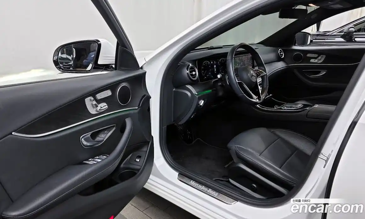 Mercedes-Benz E-Class 2022 2.0 Автомат в Москве № 207677, фото 15