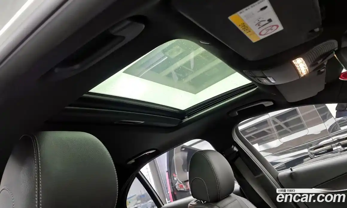 Mercedes-Benz E-Class 2022 2.0 Автомат в Москве № 207677, фото 3