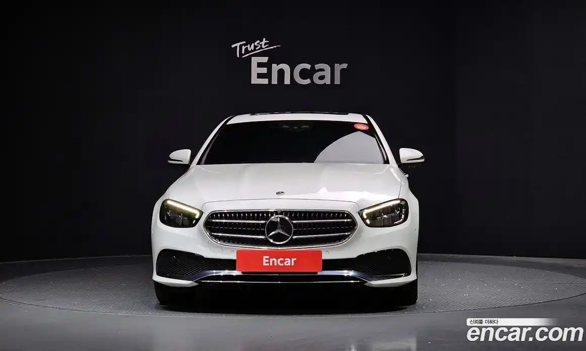 Mercedes-Benz E-Class 2022 2.0 Автомат в Москве № 207677, фото 5