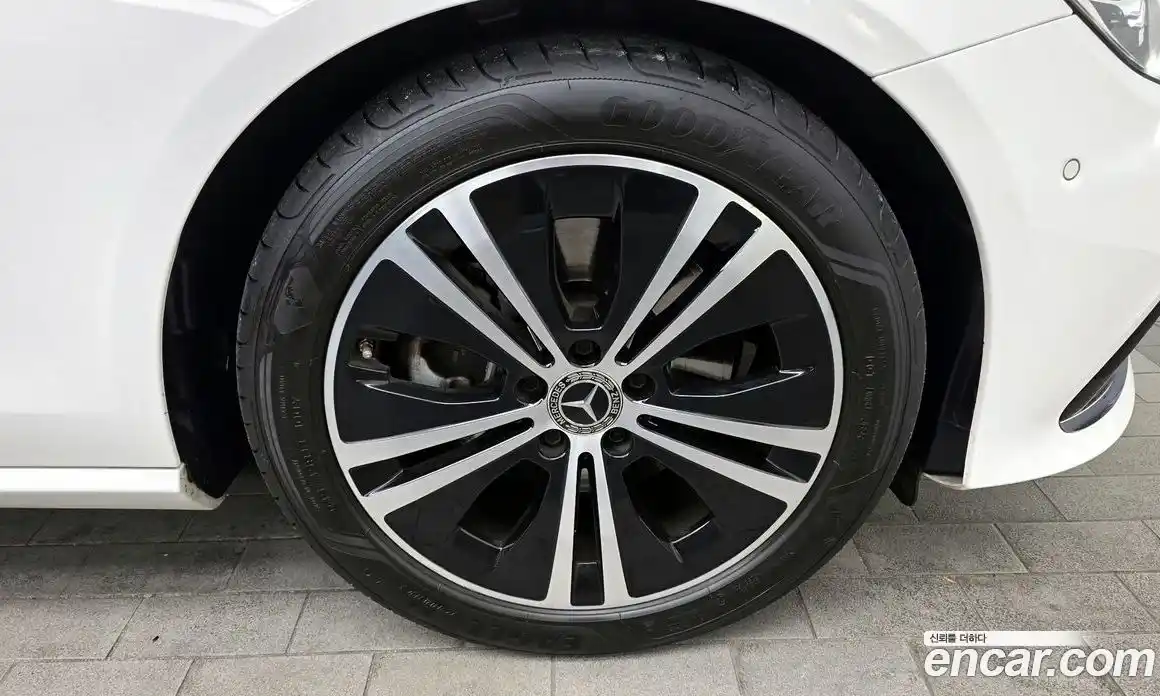 Mercedes-Benz E-Class 2022 2.0 Автомат в Москве № 207677, фото 7