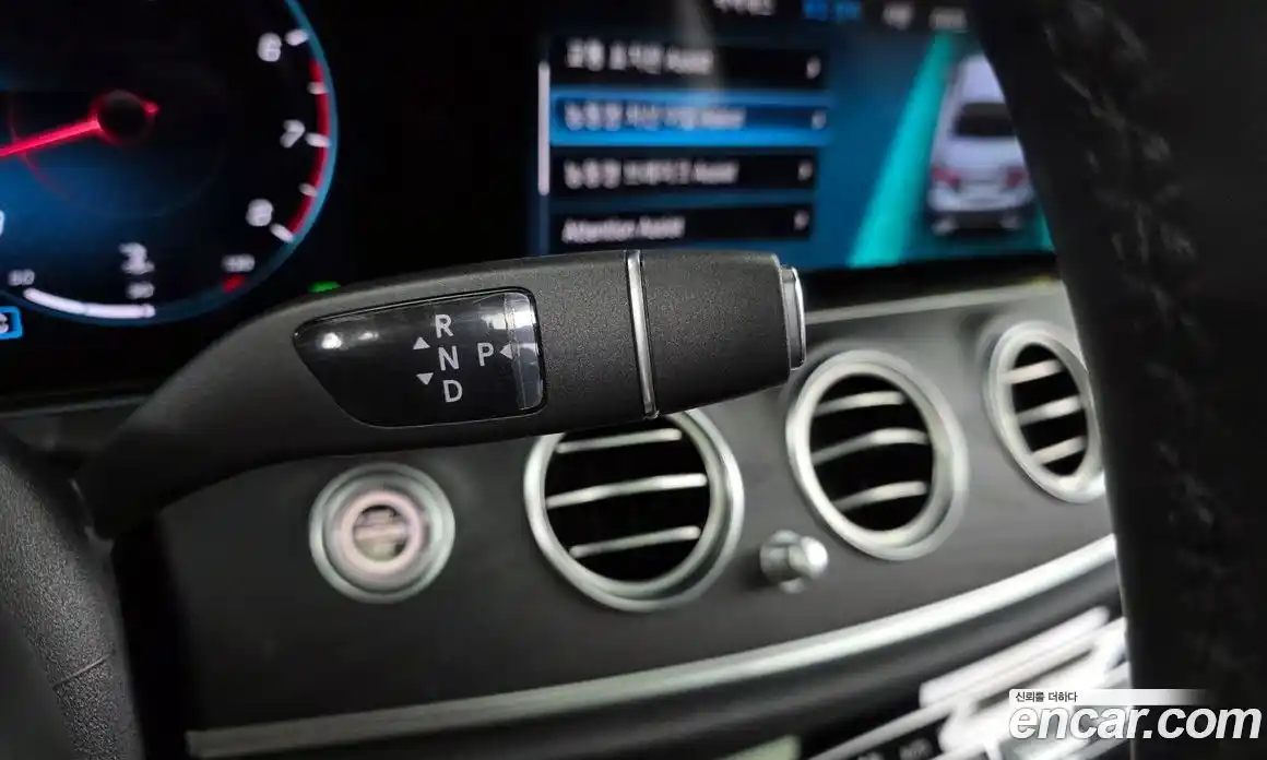 Mercedes-Benz E-Class 2022 2.0 Автомат в Москве № 207677, фото 8