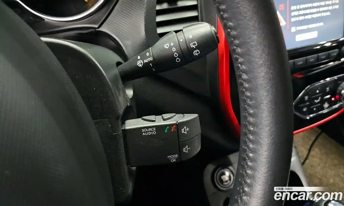 Renault QM3 2015 1.5 Автомат в Москве № 209432, фото 12