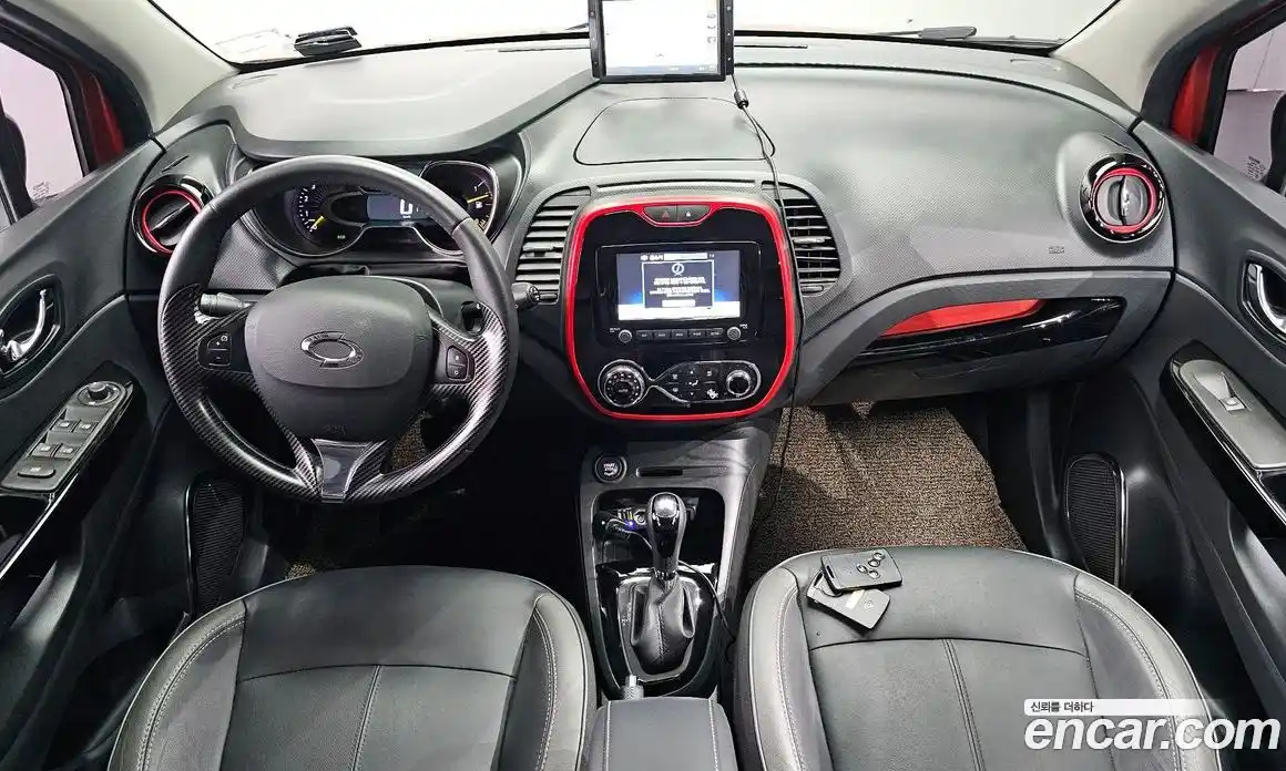 Renault QM3 2015 1.5 Автомат в Москве № 209432, фото 6