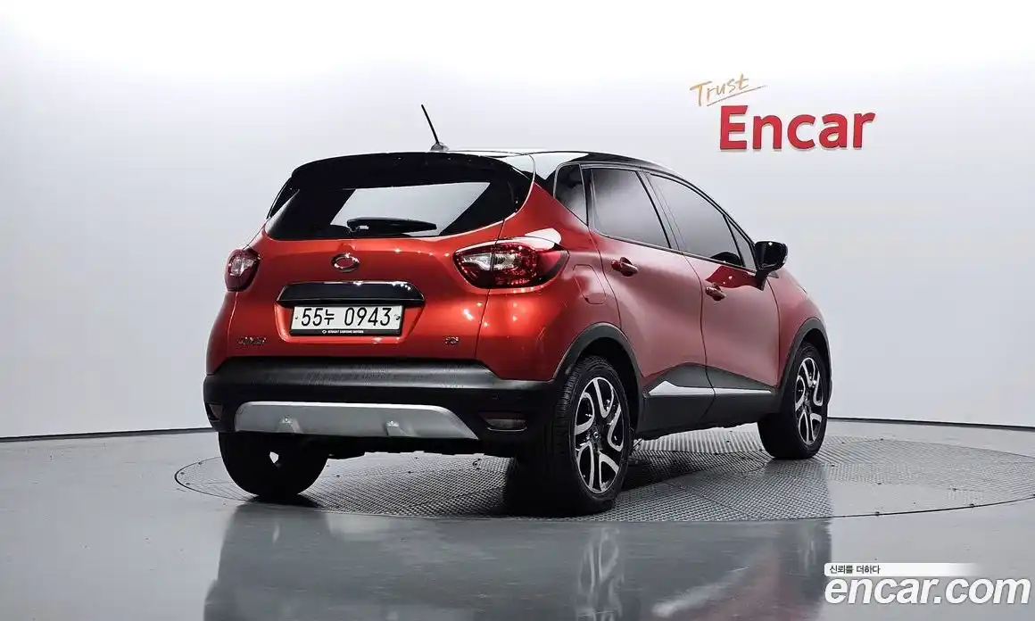 Renault QM3 2015 1.5 Автомат в Москве № 209432, фото 10