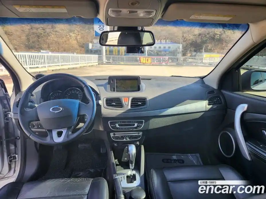 Renault SM3 2010 1.6 Автомат в Москве № 210016, фото 16