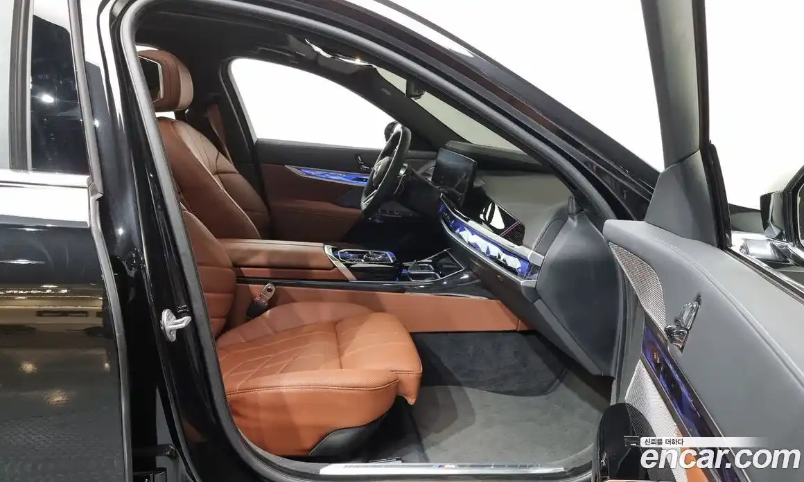 BMW 7-Series 2025 3.0 Автомат в Москве № 210165, фото 1