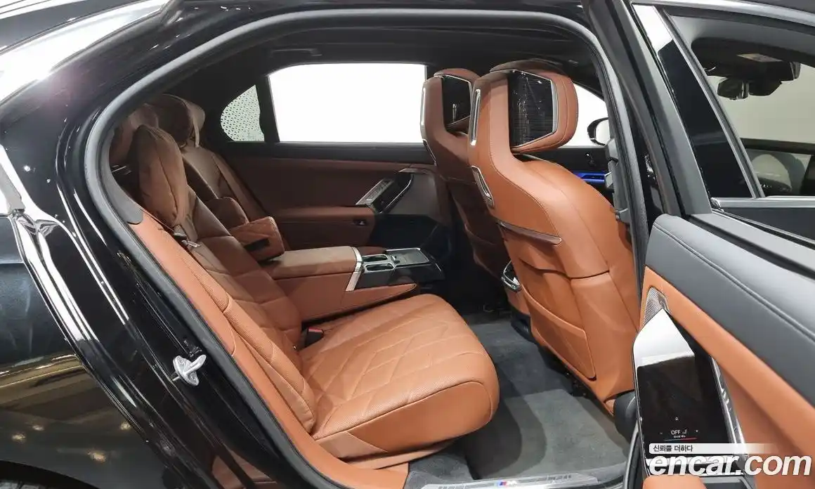 BMW 7-Series 2025 3.0 Автомат в Москве № 210165, фото 17