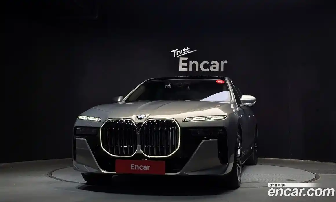 BMW 7-Series 2024 3.0 Автомат в Москве № 210362, фото 11